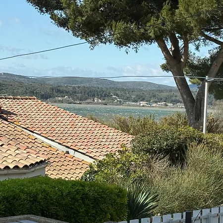 Vue Sur L'etang De Thau * バラルック・レ・バン