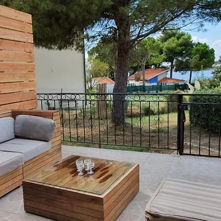 Vue Sur L'etang De Thau Holiday home *